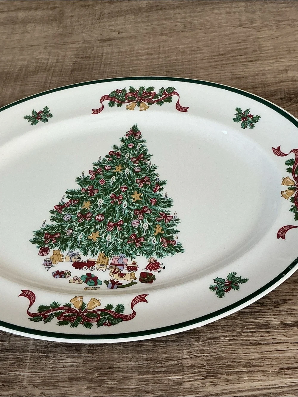 Johnson Brothers Christmas Tree Oval Serving Platter - White, Green, Red, Gold